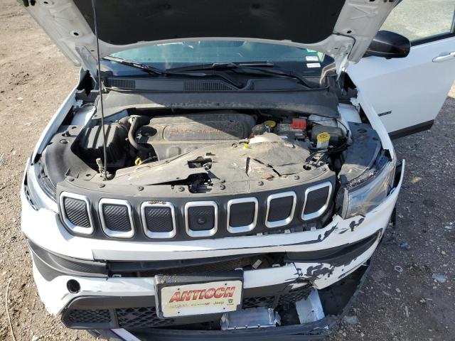 3C4NJCBB2NT139625 - 2022 JEEP COMPASS LATITUDE WHITE photo 12