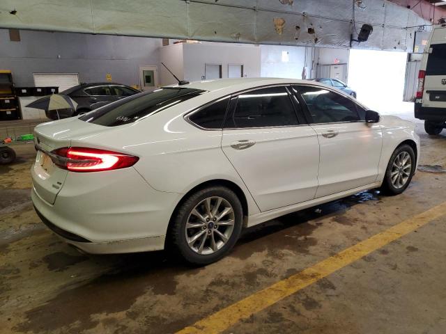 3FA6P0HD7HR337263 - 2017 FORD FUSION SE WHITE photo 3