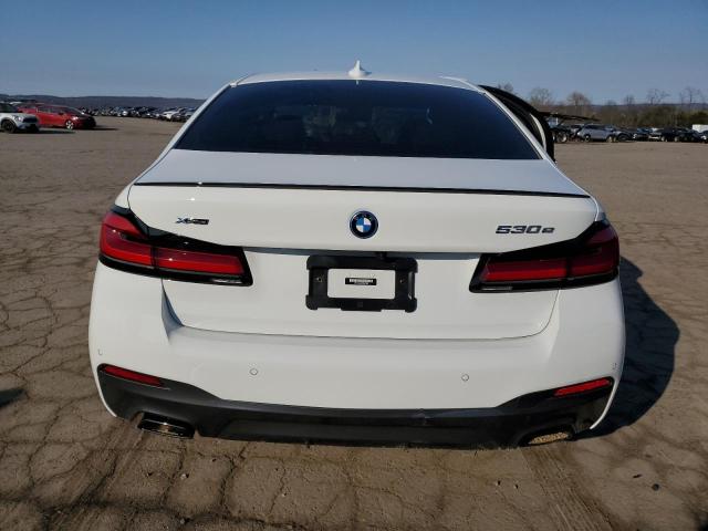 WBA33AG05PCN41390 - 2023 BMW 530XE WHITE photo 6