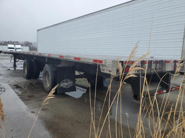 1UYFS2539P5773602 - 2023 UTILITY TRAILER SILVER photo 3