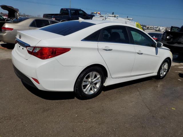 5NPEB4AC3EH929836 - 2014 HYUNDAI SONATA GLS WHITE photo 3