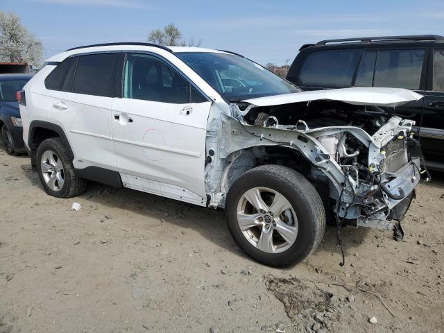 4T3RWRFV4MU042377 - 2021 TOYOTA RAV4 XLE WHITE photo 4