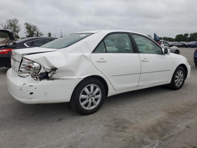 JTDBF30K130151721 - 2003 TOYOTA CAMRY LE WHITE photo 3