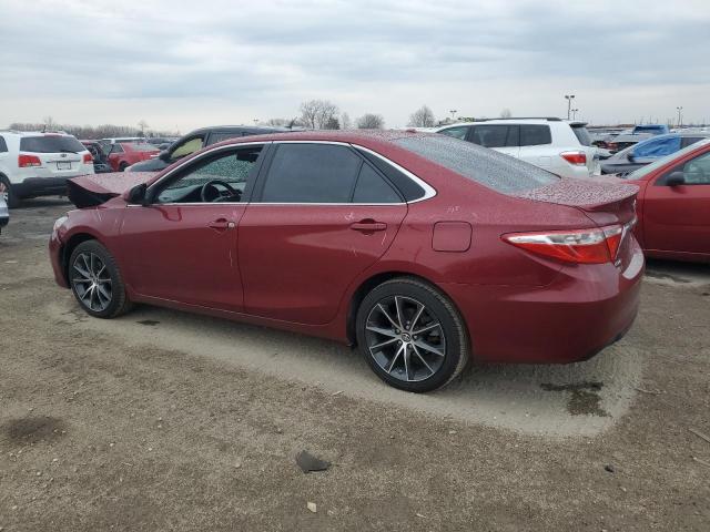 4T1BF1FK0HU678902 - 2017 TOYOTA CAMRY LE RED photo 2