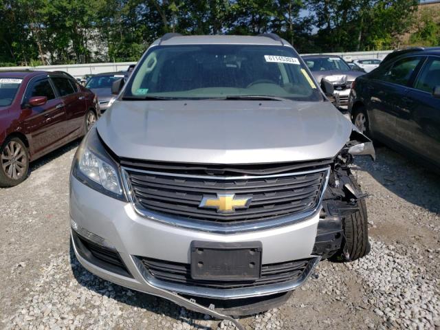 1GNKVFKDXHJ282173 - 2017 CHEVROLET TRAVERSE LS SILVER photo 5