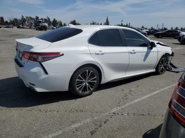 4T1B11HK2KU246489 - 2019 TOYOTA CAMRY L WHITE photo 3