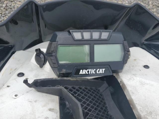 4UF16SNW0GT102279 - 2016 ARCTIC CAT ZR7000 TWO TONE photo 8