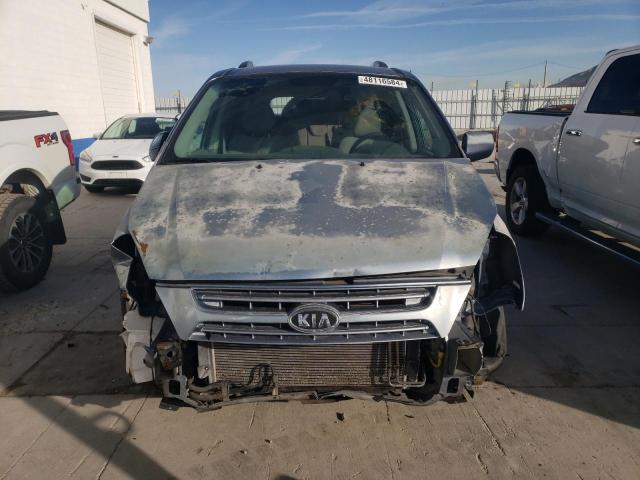 KNDMG4C38A6339582 - 2010 KIA SEDONA LX BLUE photo 5