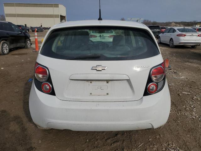 1G1JA6SHXD4228652 - 2013 CHEVROLET SONIC LS WHITE photo 6