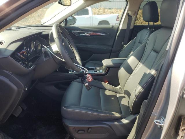 LRBFZPR46PD199118 - 2023 BUICK ENVISION ESSENCE Մոխրագույն լուսանկար 7