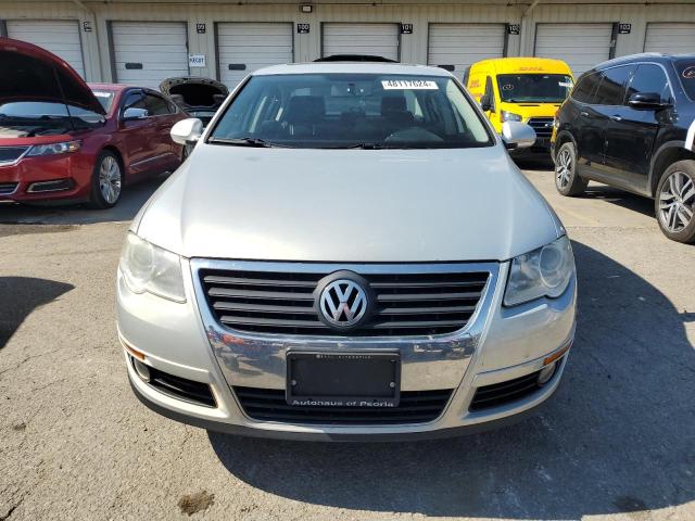 WVWJK7AN3AE067066 - 2010 VOLKSWAGEN PASSAT KOMFORT GRAY photo 5