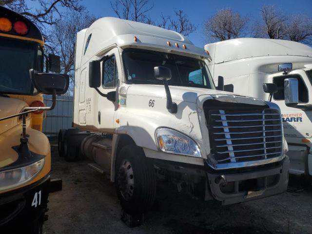 2017 FREIGHTLINER CASCADIA 1, null