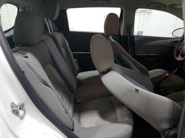 1G1JA6SH7F4133694 - 2015 CHEVROLET SONIC LS WHITE photo 10