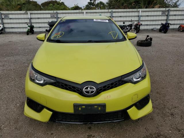 JTNKARJE8GJ501108 - 2016 TOYOTA SCION IM YELLOW photo 5