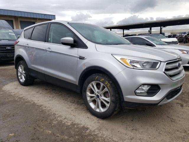 1FMCU0GD5KUC45586 - 2019 FORD ESCAPE SE SILVER photo 4