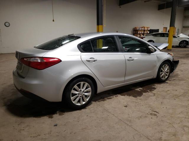 KNAFX4A65F5415372 - 2015 KIA FORTE LX SILVER photo 3