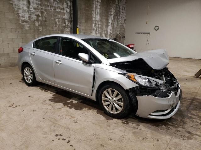 KNAFX4A65F5415372 - 2015 KIA FORTE LX SILVER photo 4