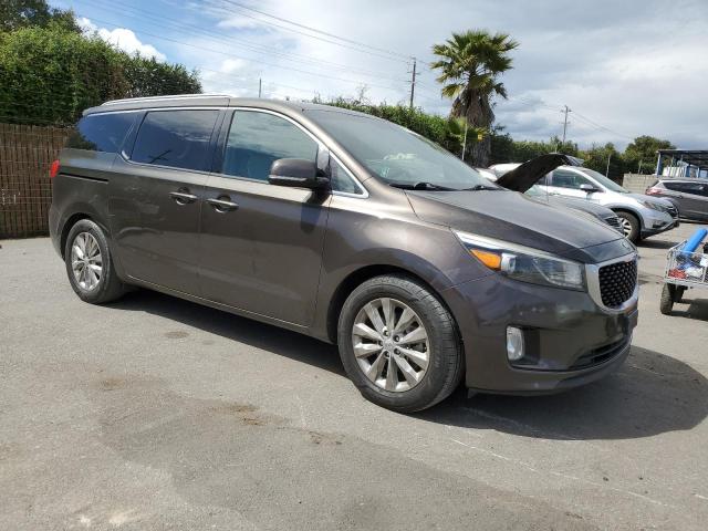 KNDMC5C10F6025917 - 2015 KIA SEDONA EX BROWN photo 4