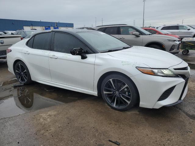 4T1B61HK0KU269500 - 2019 TOYOTA CAMRY XSE Белый фото 4