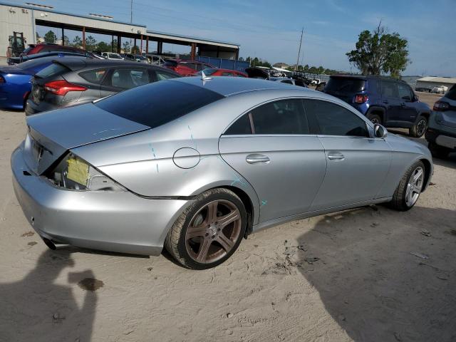 WDDDJ72X07A087880 - 2007 MERCEDES-BENZ CLS 550 SILVER photo 3