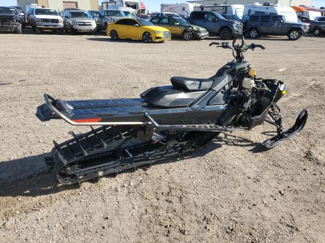 2BPSTJMA1MV000438 - 2021 SKI DOO SUMMIT X BLACK photo 4