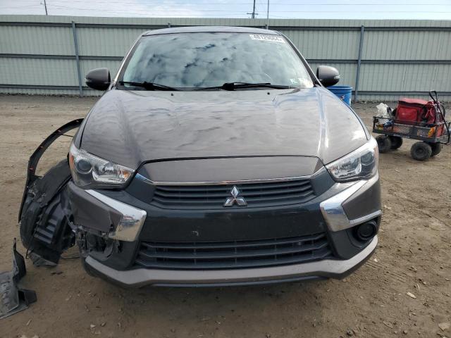 JA4AR3AU9HZ054606 - 2017 MITSUBISHI OUTLANDER ES GRAY photo 5