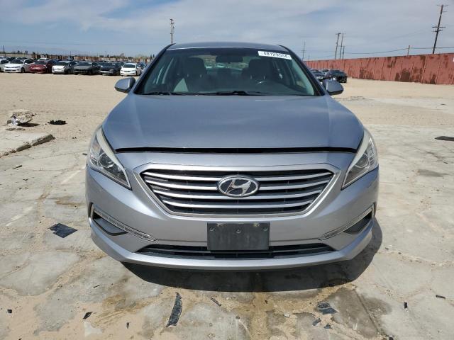 5NPE24AF7FH219379 - 2015 HYUNDAI SONATA SE SILVER photo 5