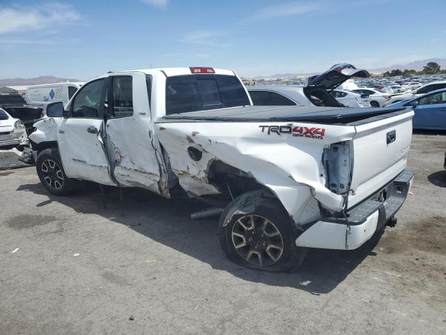 5TFUY5F1XJX713990 - 2018 TOYOTA TUNDRA DOUBLE CAB SR/SR5 WHITE photo 2