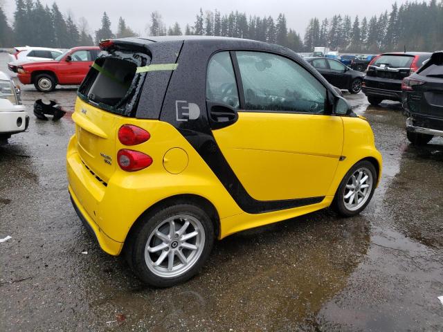 WMEEJ9AA4FK829831 - 2015 SMART FORTWO YELLOW photo 3