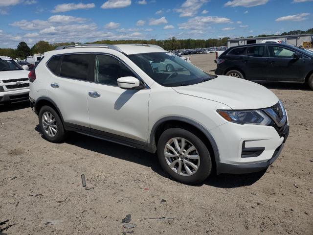 KNMAT2MV4KP518670 - 2019 NISSAN ROGUE S WHITE photo 4