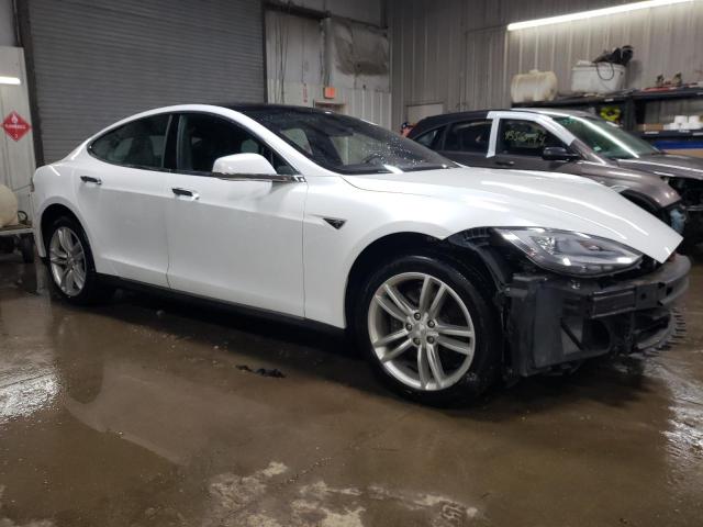 5YJSA1H28FF093507 - 2015 TESLA MODEL S 85D WHITE photo 4