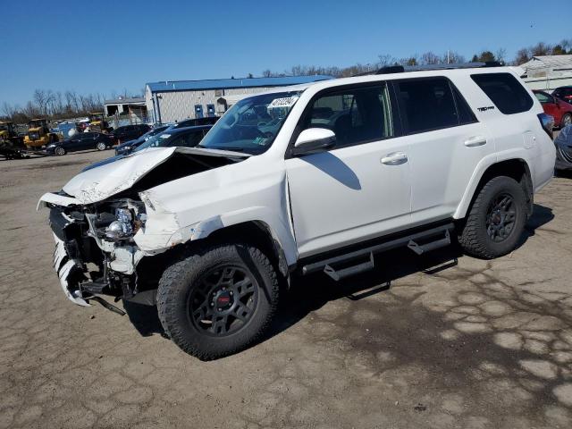 2018 TOYOTA 4RUNNER SR5/SR5 PREMIUM, 