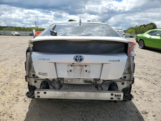 JTDKARFU1J3064830 - 2018 TOYOTA PRIUS SILVER photo 6