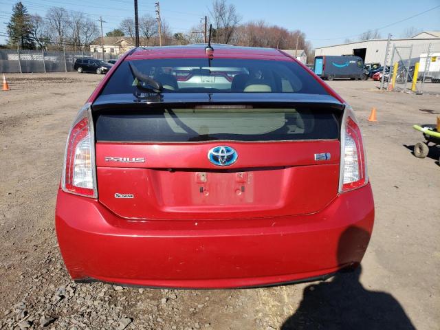 JTDKN3DU9F0423953 - 2015 TOYOTA PRIUS RED photo 6