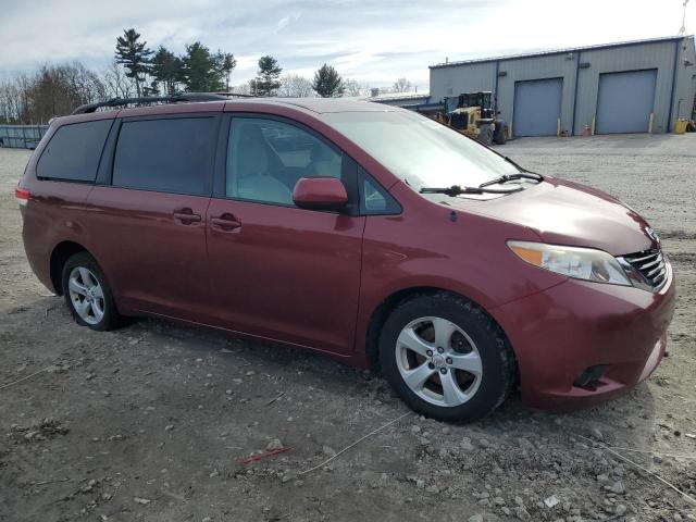 5TDKK3DC6BS169626 - 2011 TOYOTA SIENNA LE RED photo 4