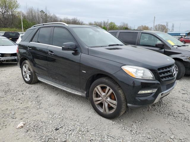 4JGDA5HBXCA019098 - 2012 MERCEDES-BENZ ML 350 4MATIC BLACK photo 4