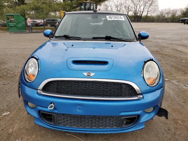 WMWZP3C57BTX83358 - 2011 MINI COOPER S BLUE photo 5