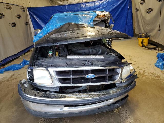1FTDX176XVND43986 - 1997 FORD F150 BLACK photo 5
