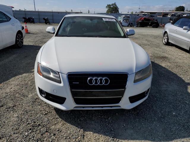 WAUDK78T09A034608 - 2009 AUDI A5 QUATTRO WHITE photo 5