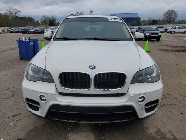 5UXZV4C53D0B10538 - 2013 BMW X5 XDRIVE35I WHITE photo 5