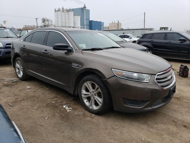 1FAHP2D83GG109537 - 2016 FORD TAURUS SE BROWN photo 4