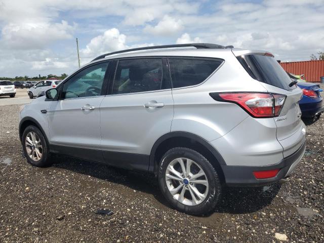 1FMCU9GDXJUC69093 - 2018 FORD ESCAPE SE SILVER photo 2