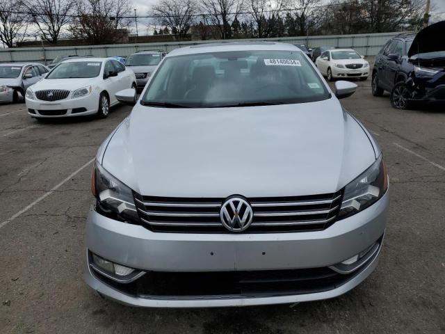 1VWBP7A36CC100285 - 2012 VOLKSWAGEN PASSAT SE SILVER photo 5