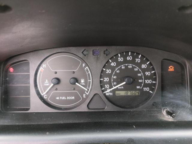 1Y1SK52822Z417911 - 2002 CHEVROLET GEO PRIZM BASE WHITE photo 9