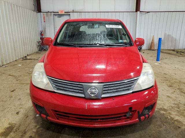 3N1BC13E29L400500 - 2009 NISSAN VERSA S RED photo 5