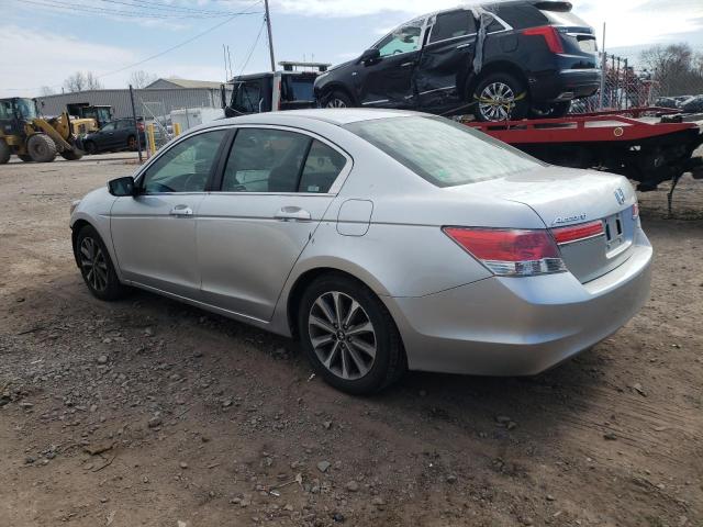 1HGCP2F76BA082422 - 2011 HONDA ACCORD EX SILVER photo 2