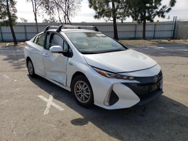 JTDKAMFPXM3190718 - 2021 TOYOTA PRIUS PRIM LE WHITE photo 4