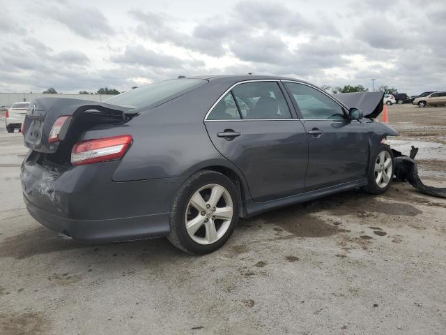 4T1BF3EK0BU660064 - 2011 TOYOTA CAMRY BASE GRAY photo 3