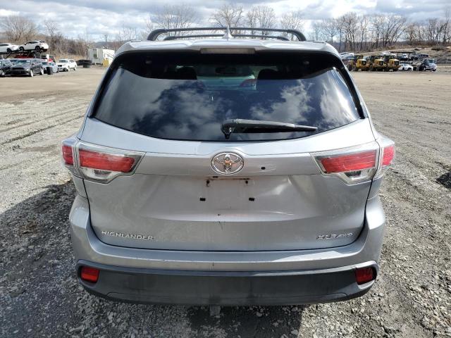 5TDJKRFH8ES028827 - 2014 TOYOTA HIGHLANDER XLE 银色 照片 6