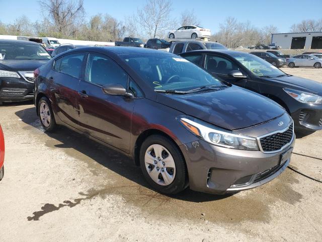 3KPFK4A75HE154097 - 2017 KIA FORTE LX BLACK photo 4